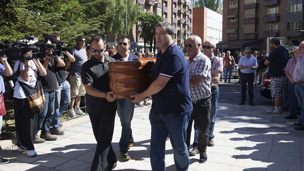 Funeral de Laura del Hoyo