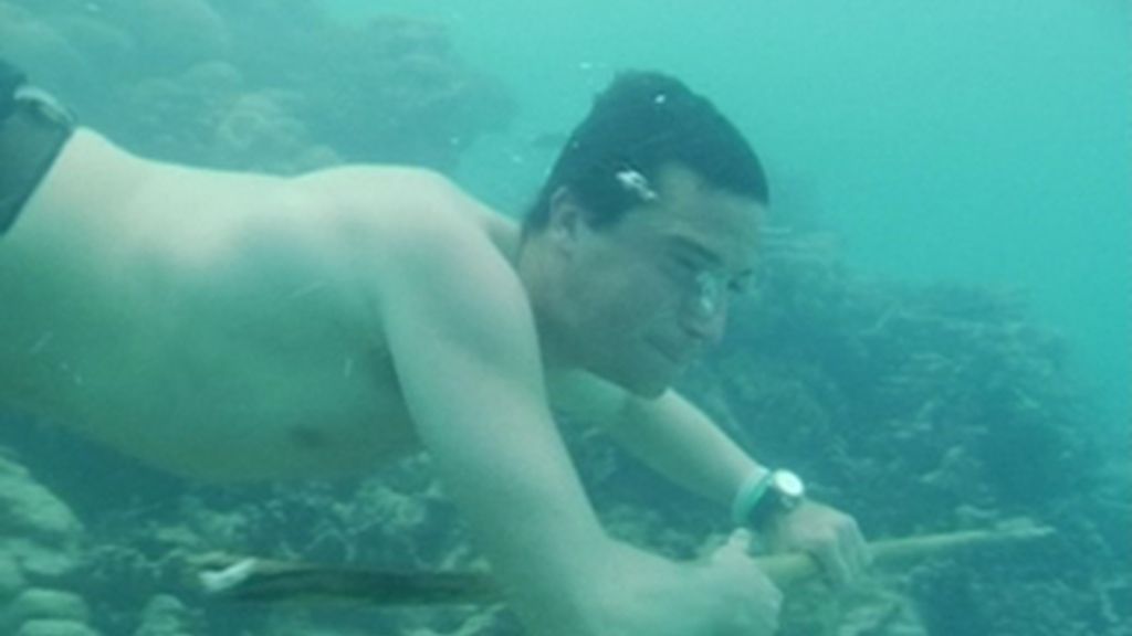 Las preguntas que siempre le hacen a Bear Grylls