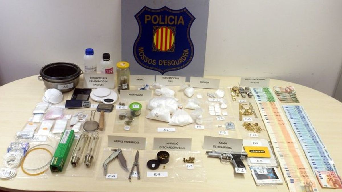 Detenida una familia que tenía un laboratorio de drogas en su casa de Barcelona