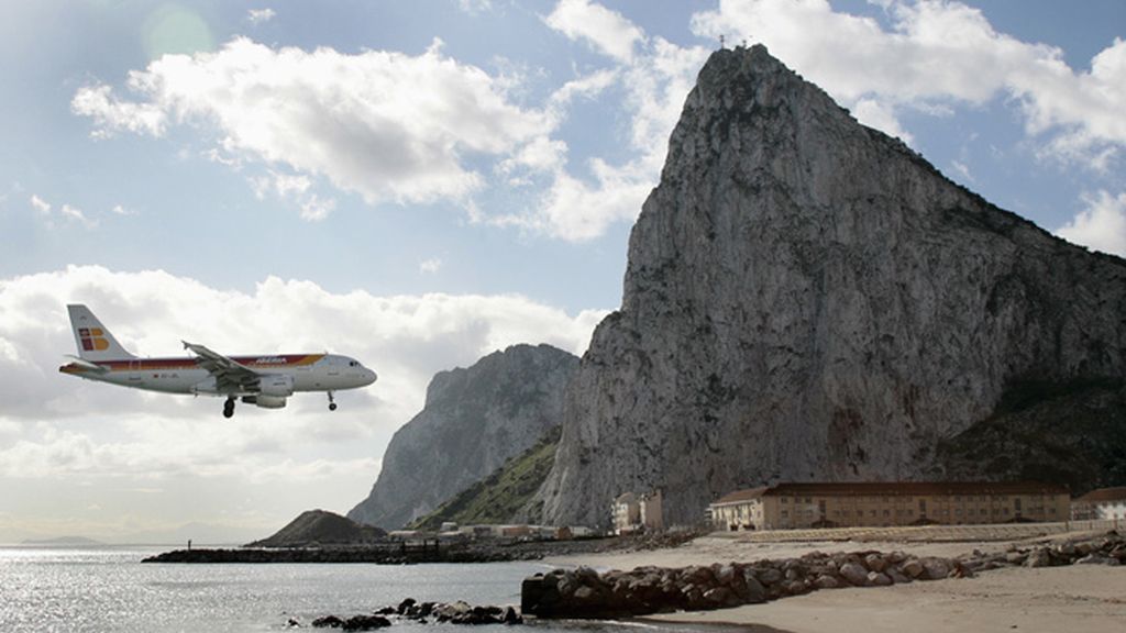Un avión de Iberia aterriza en Gibraltar