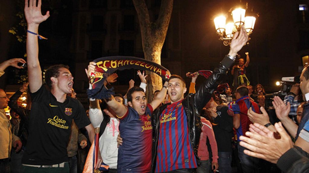 El alirón blaugrana inunda la plaza de Canaletas