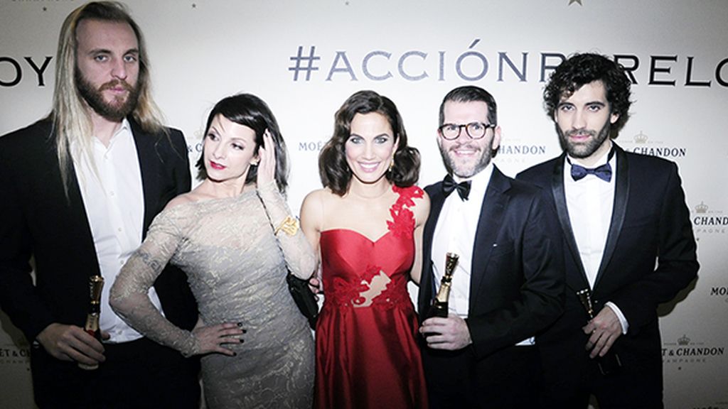 Najwa Nimri, Toni Acosta y Tamar Novas disfrutando de la noche entre amigos en la sala de entregadores organizada por Möet & Chandon