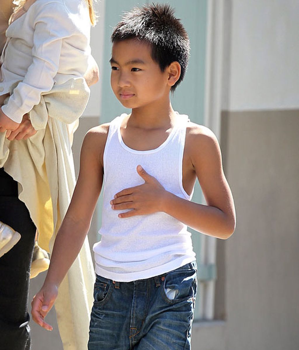 El paseo de Brad Pitt, Angelina Jolie y sus seis hijos por Nueva Orleans