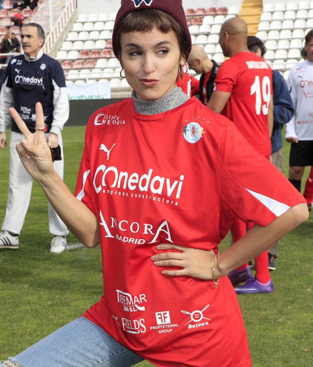 Verónica Echegui, la encargada del saque de honor