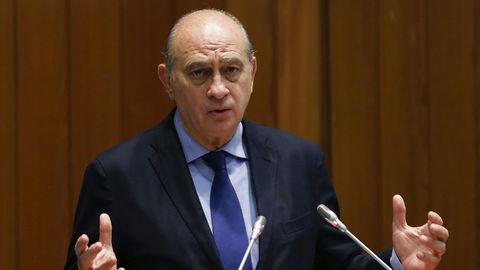 Fernandez Diaz Hernando Estuvo Desafortunado Con Las Victimas De Franco Pero No Es Equiparable A Los Tuits De Zapata cuatro