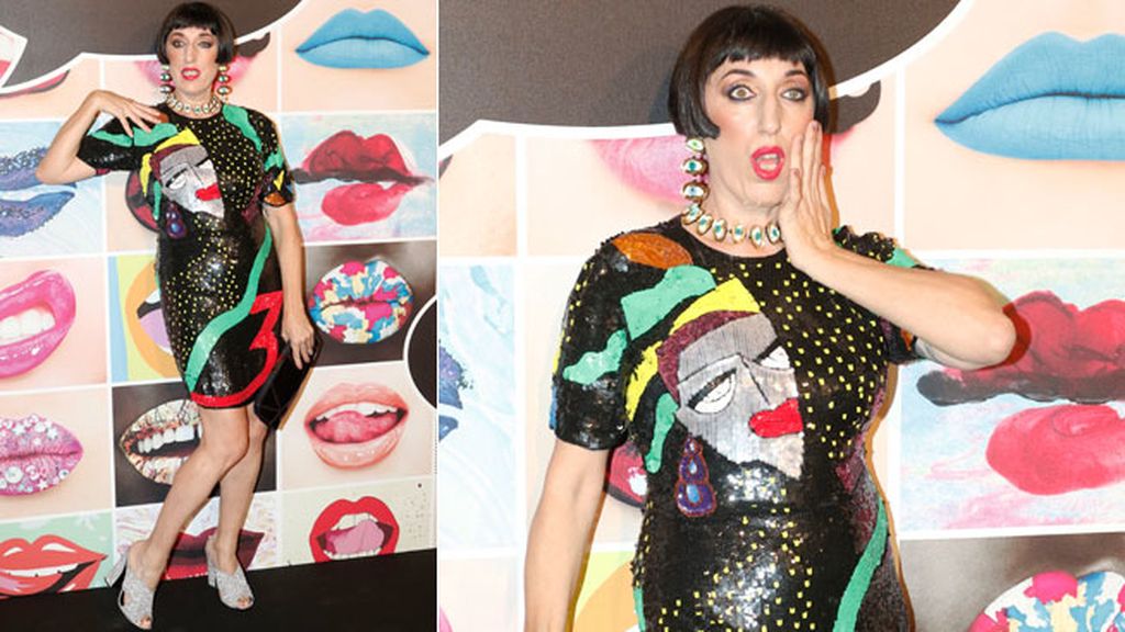 Rossy de Palma con vestido de Lipstick Vintage y joyas de Patricia Nicolás