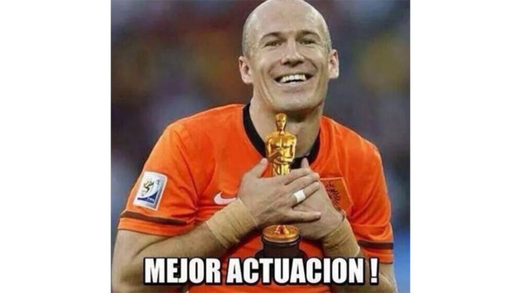Los 'clavados' de Robben en forma de meme
