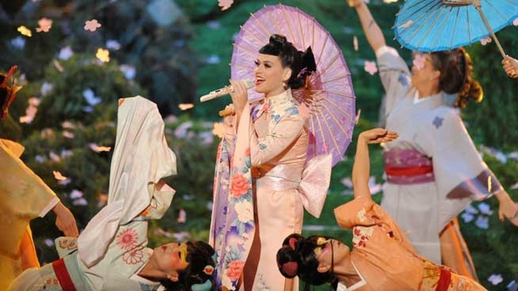 Taylor Swift, triunfa en los American Music Awards