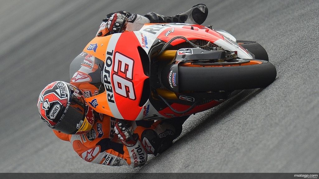Así tumba la moto Márquez en los test de Sepang
