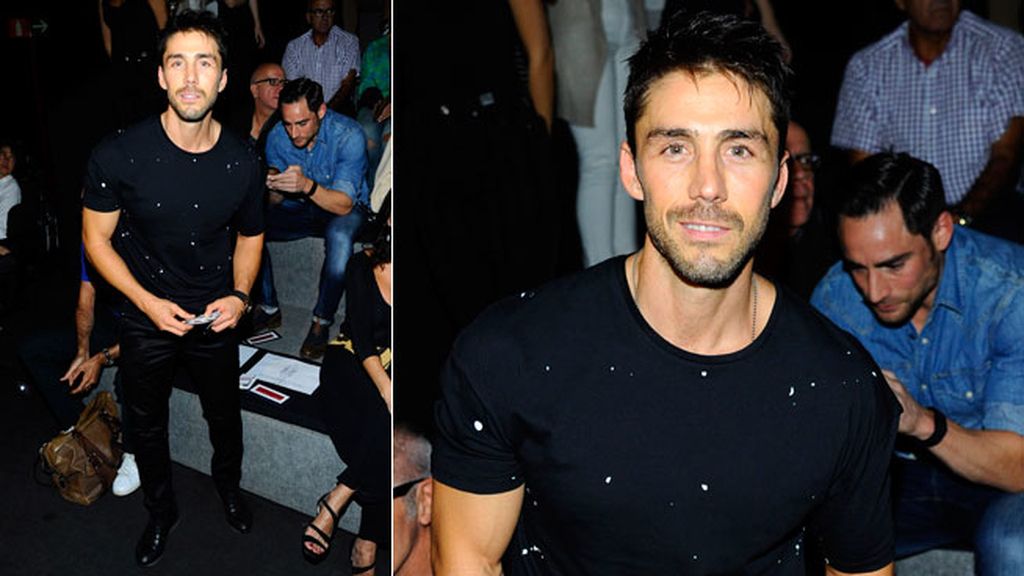 Manuela Carmena y Cristina Cifuentes asisten al front row de la Fashion Week