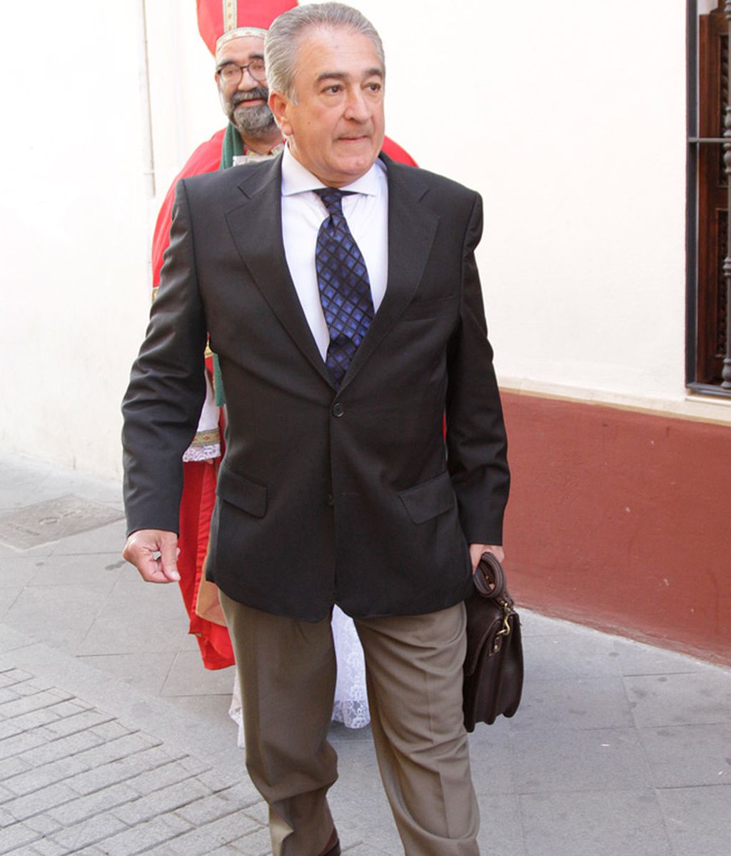 Isabel Pantoja acudió a la celebración, pero no al bautizo de la pequeña Ana