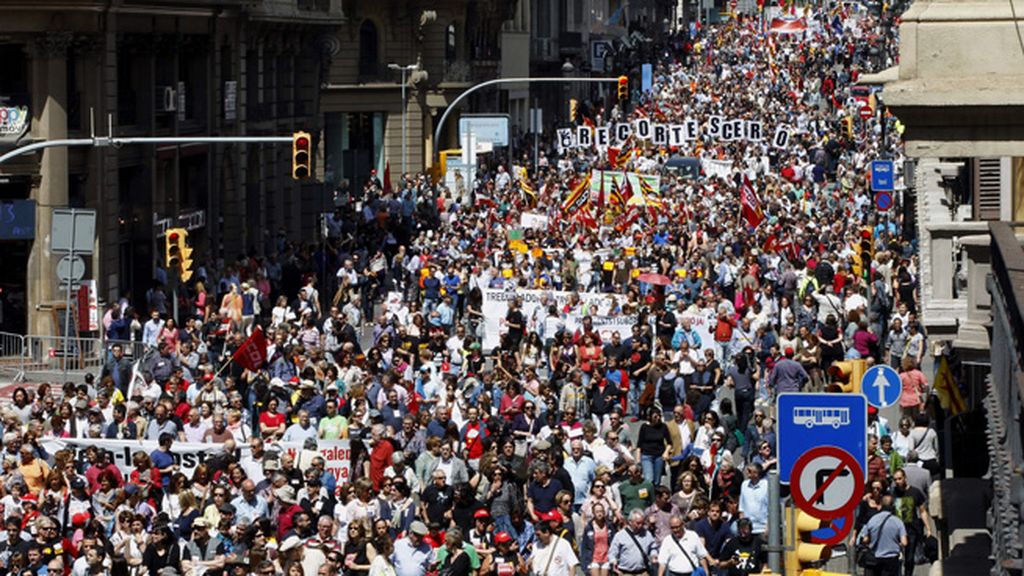 Miles de personas salen a la calle en el Día del Trabajo