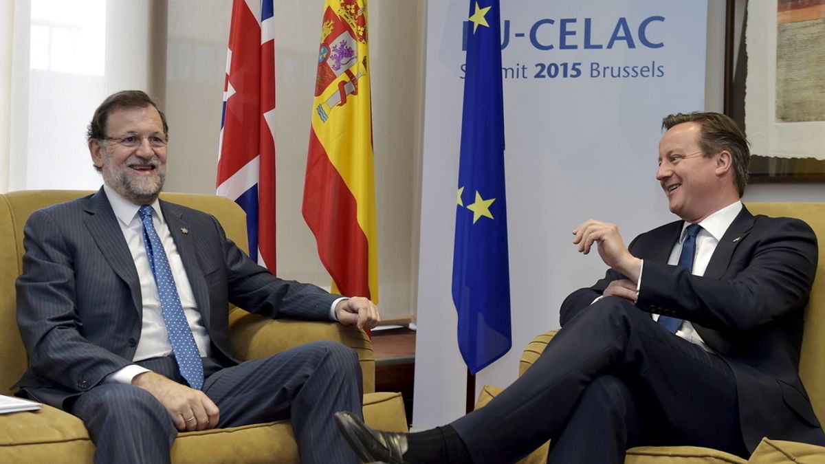 Mariano Rajoy y David Cameron hablan de la reforma de la UE previa al referéndum británico