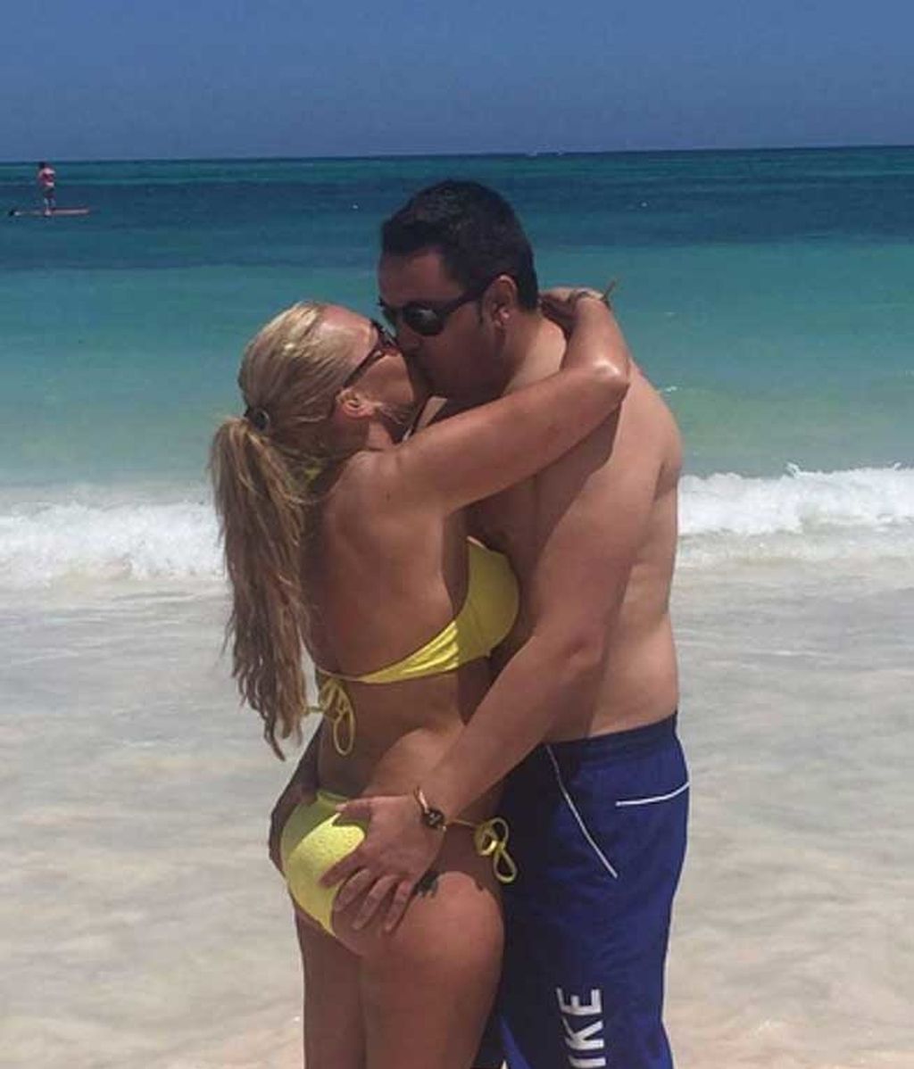 Cocos, palmeras y su 'Miguel': las vacaciones caribeñas de Belén Esteban