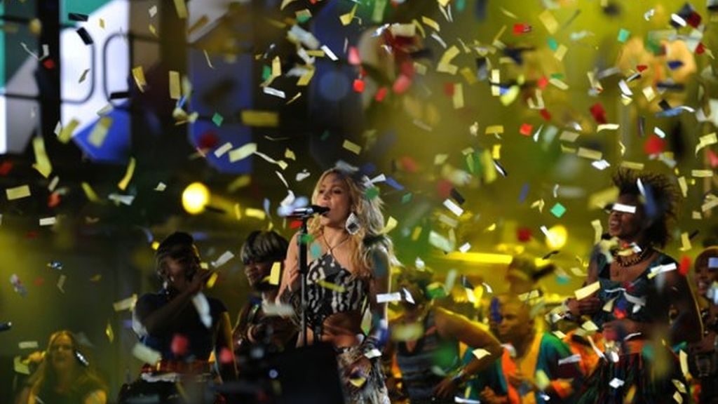 Desfile musical para el arranque del Mundial