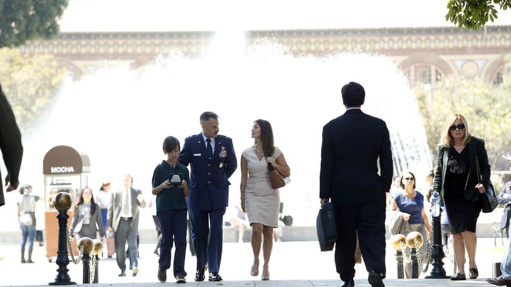 Primeras fotos de los capítulos 'Sombras' y 'Pesada es la cabeza'