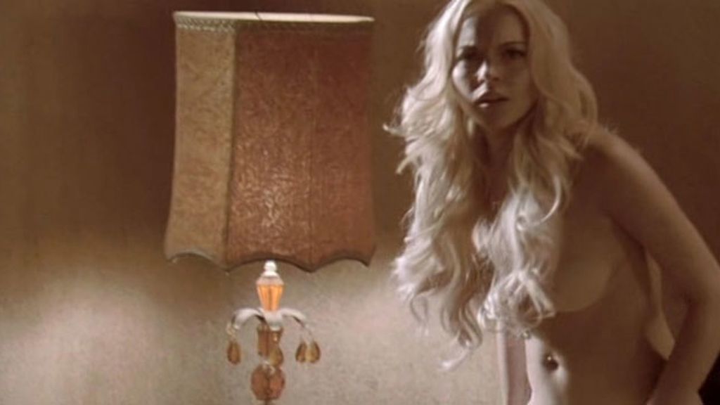 Lindsay Lohan se desnuda para 'Machete'