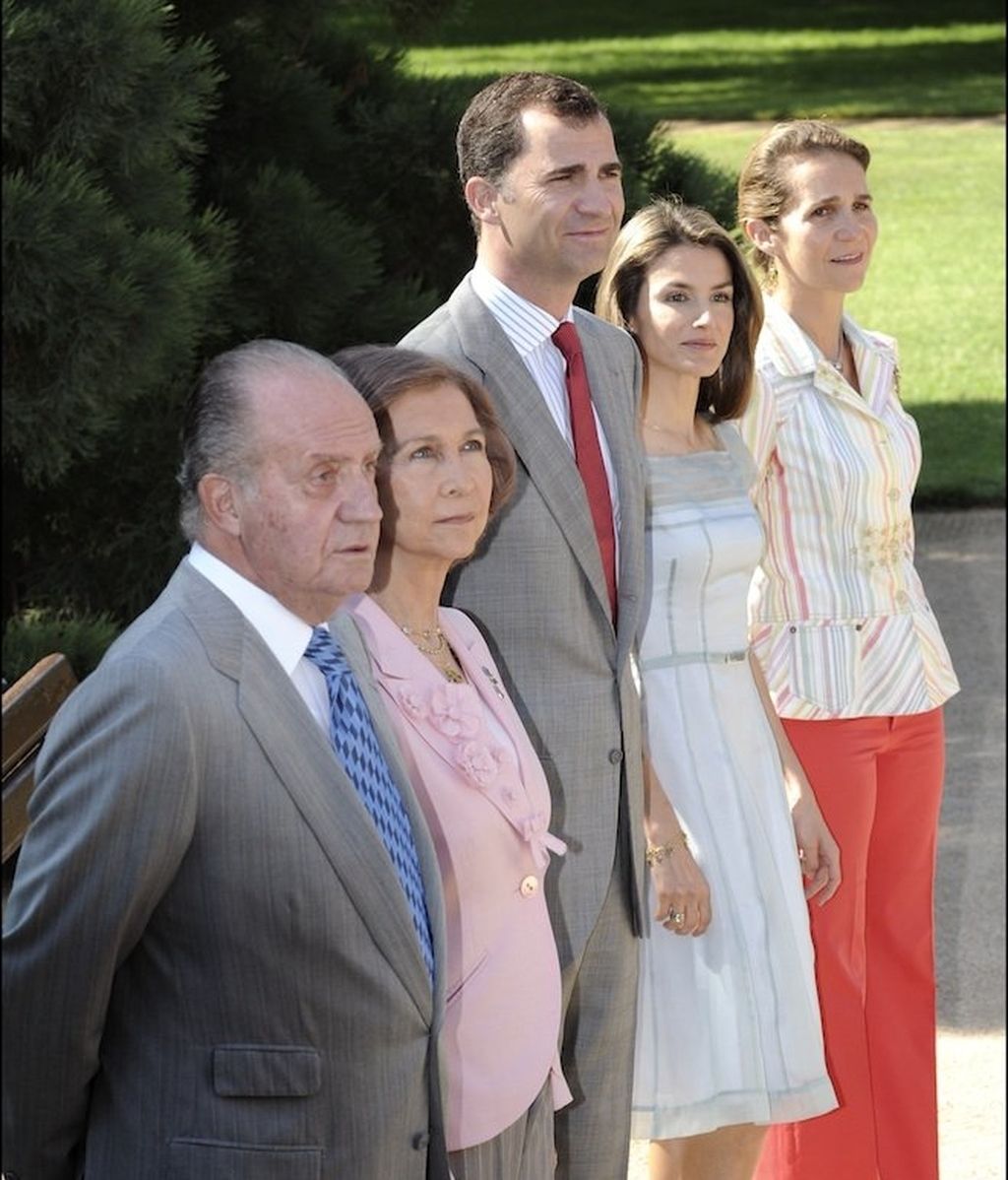 Los guiños futboleros de la Reina y familia