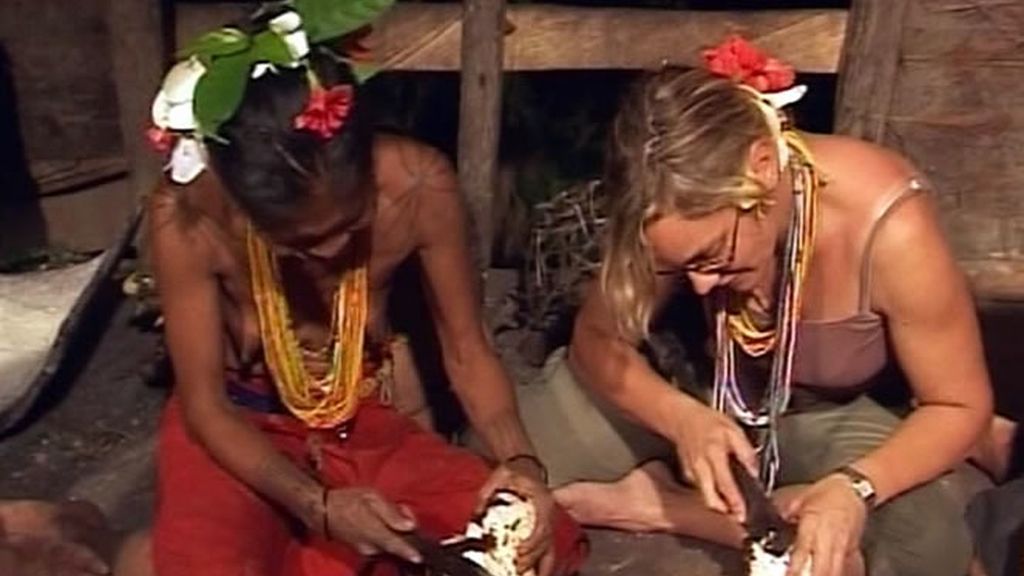 Sonia tiene un percance mientras aprende a hacer taro