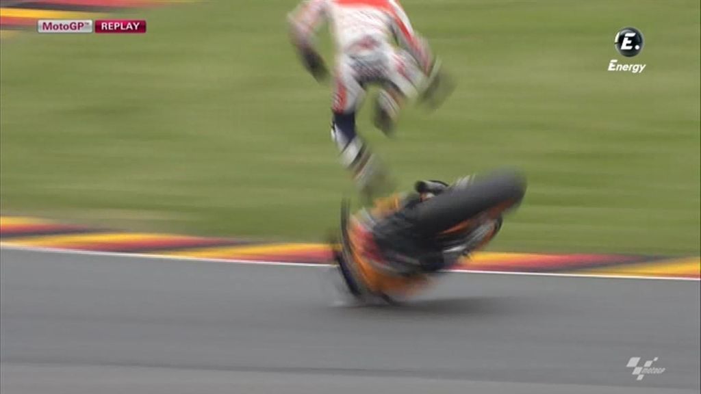 Dani Pedrosa también se cae en Alemania