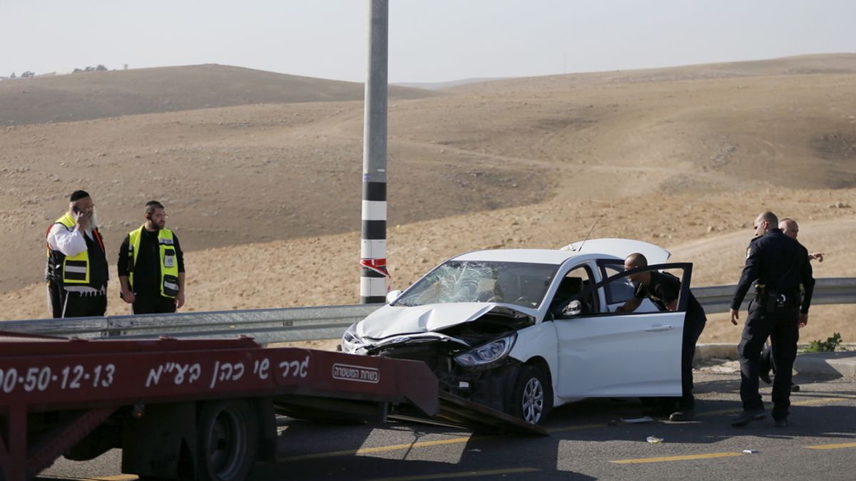 Muere tiroteado un palestino tras atropellar a dos soldados israelíes en Cisjordania