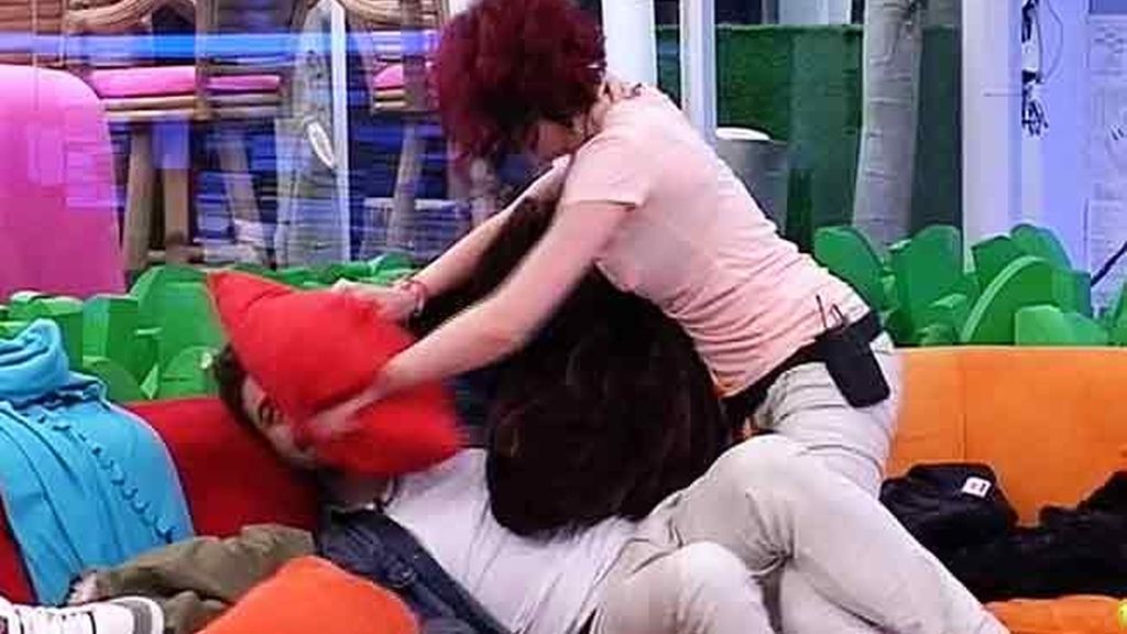 La nueva concursante e Igor, como si se conocieran de toda la vida