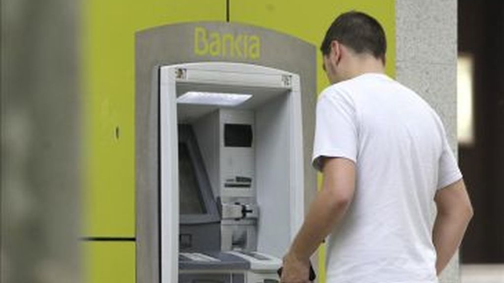 Cajero banco (Efe)
