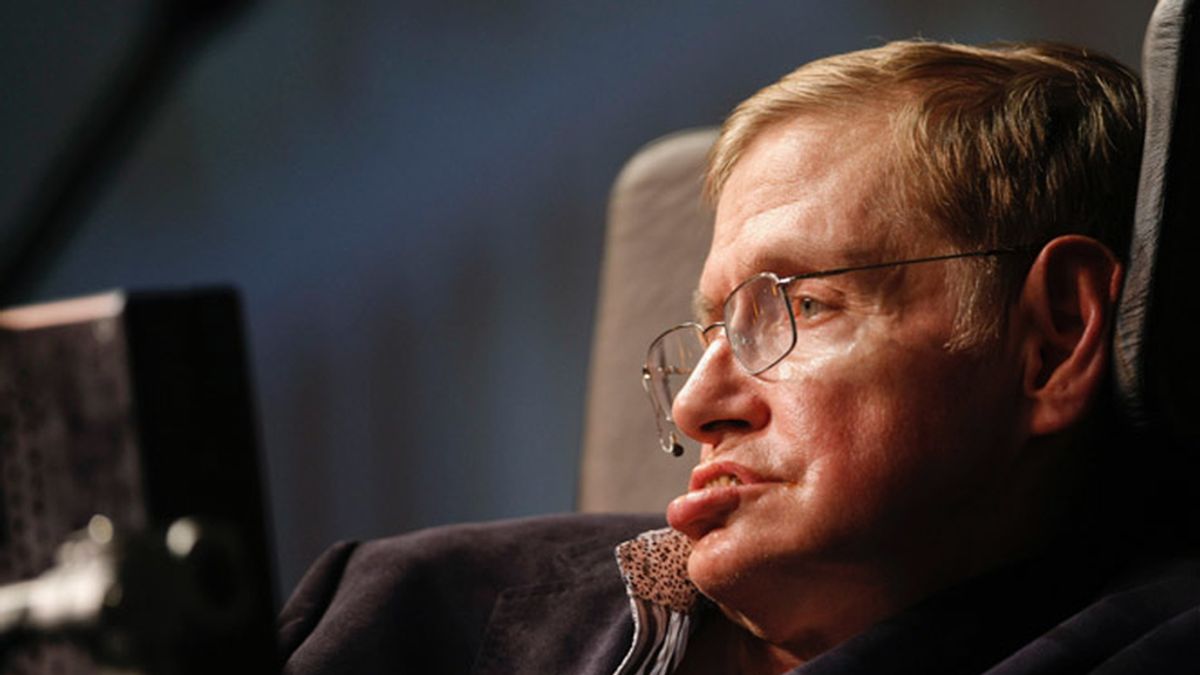 Stephen Hawking asegura que los extraterrestres existen