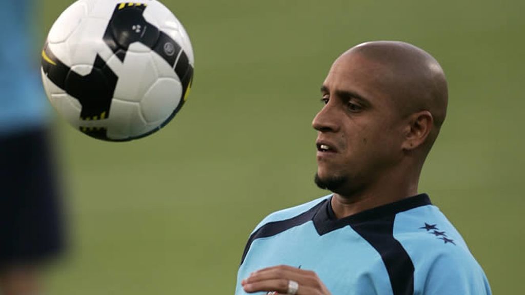 Roberto Carlos, durante un entrenamiento Roberto Carlos, durante un entrenamiento