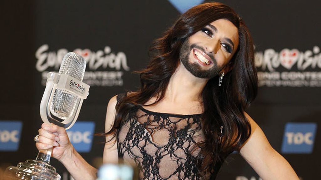 Su nombre real es Thomas ‘Tom’ Neuwirth y tiene 25 años de edad