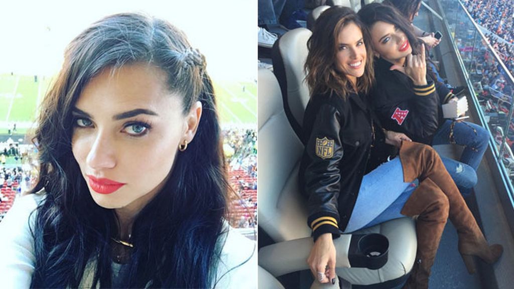 Adriana Lima y sus 'selfies' en el campo, también posó con Ambrosio