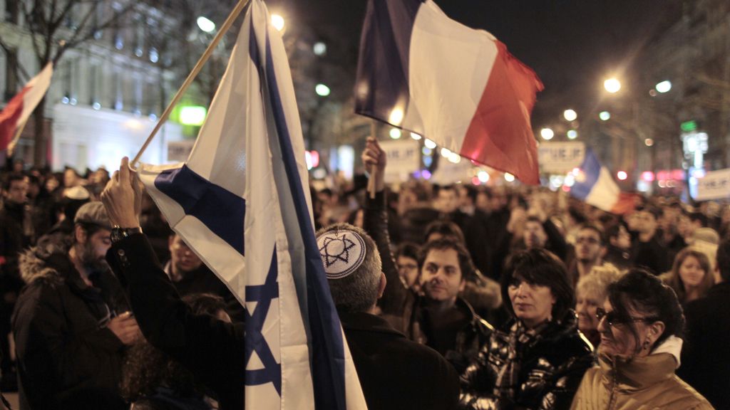 Francia se viste de luto