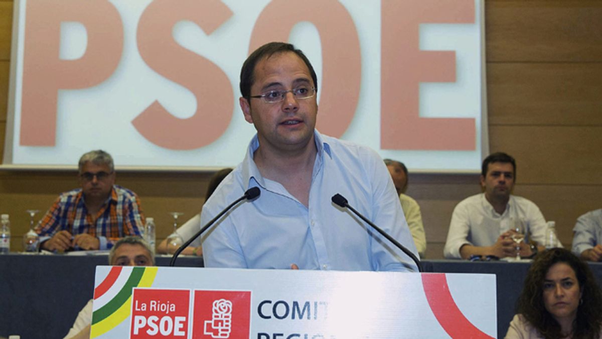 César Luena: "El PP se encuentra en el banquillo de la Justicia y desde el 24 de mayo también en el de la política"