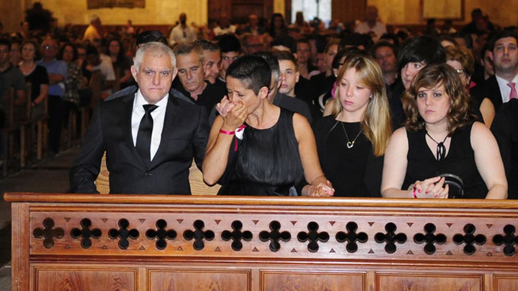 Momentos de gran dolor en el tanatorio de Son Valentí, en Mallorca