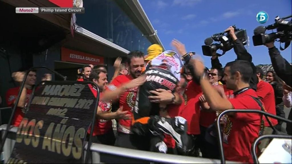 Y ahora... a mantear al campeón