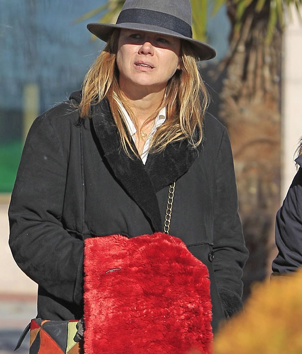 La actriz Emma Suárez, en el último adiós a Máximo San Juan