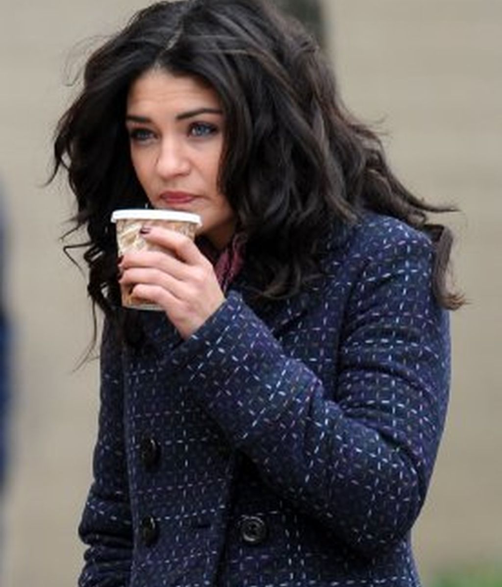 ¿Qué le pasa al pelo de Jessica Szohr?