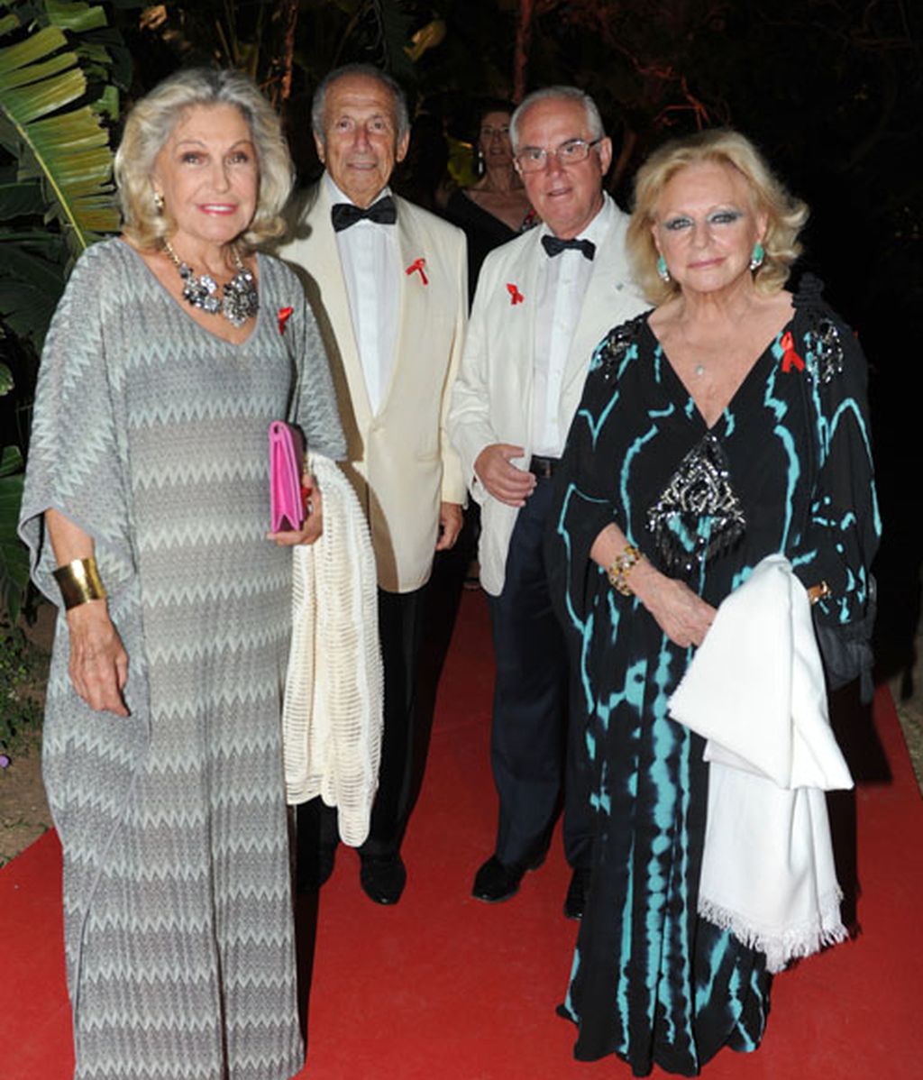 La princesa Beatriz de Orleans acudió con unos amigos