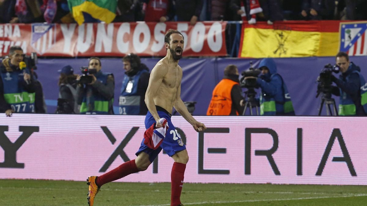 Juanfran desata la euforia en el Calderón