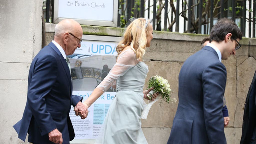 Rupert Murdoch y Jerry Hall colorean de azul su boda religiosa en pleno centro de Londres