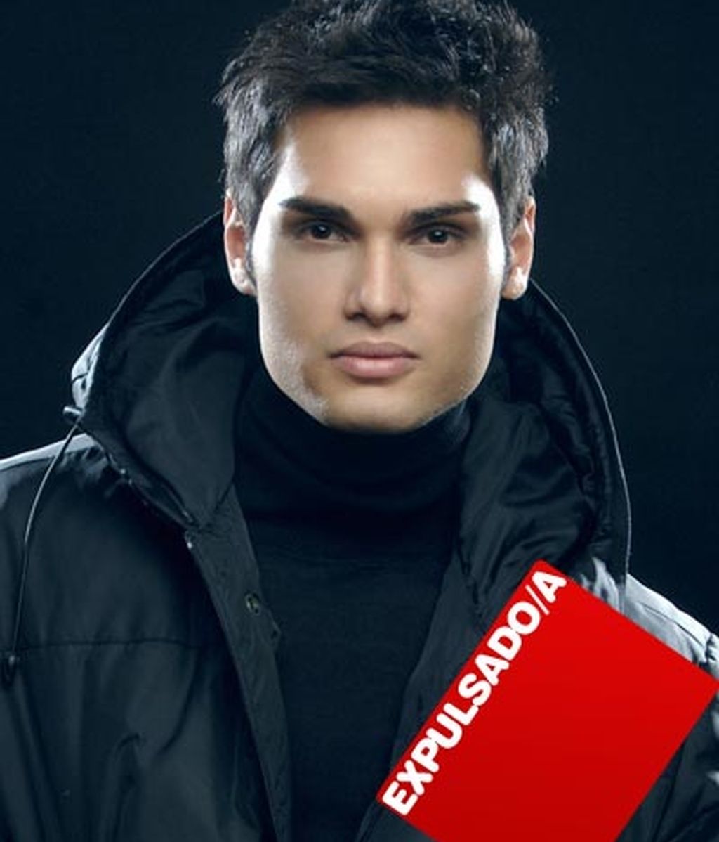 Los pretendientes de Marisa