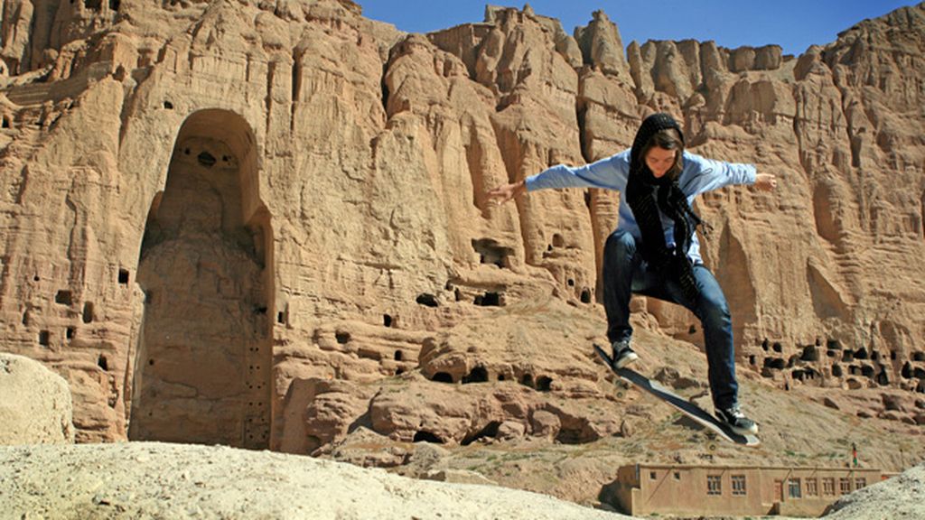Niñas de la calle, salvadas por el skate