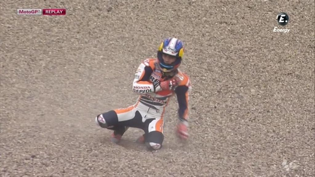 Caída muy dura de Dani Pedrosa
