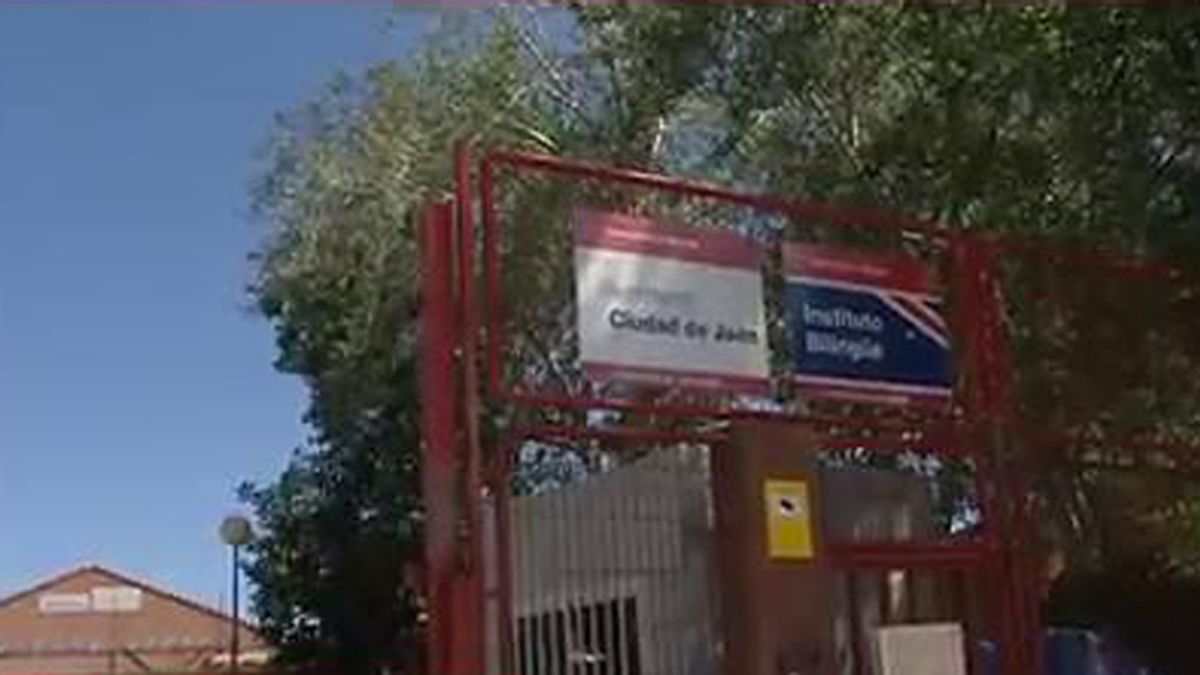 Instituto Ciudad de Jaén en Usera, Madrid, de donde una joven se ha suicidado