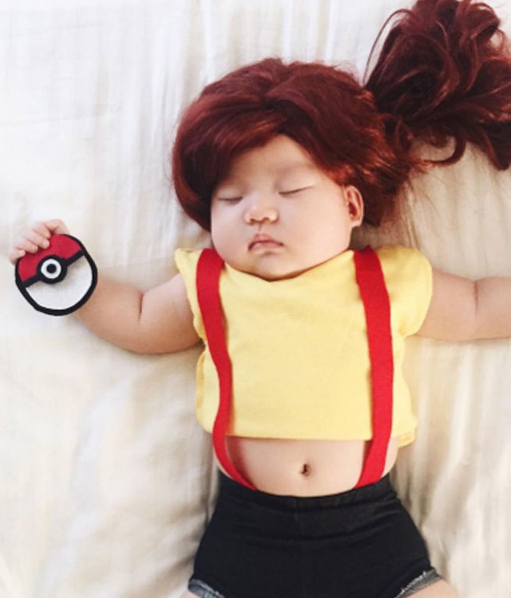 Fotografía a su hija disfrazada de populares personajes