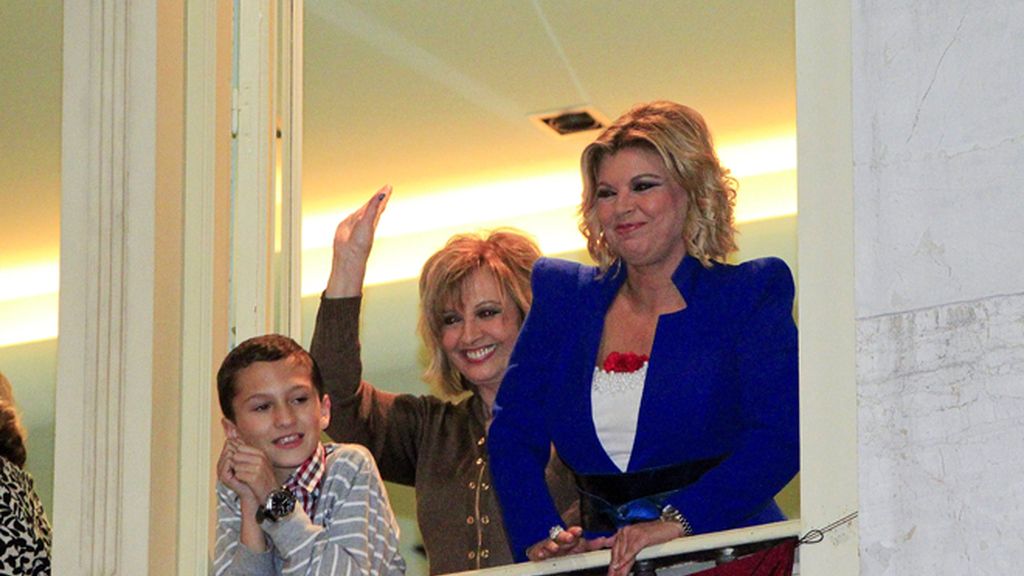 Los famosos se van de procesión