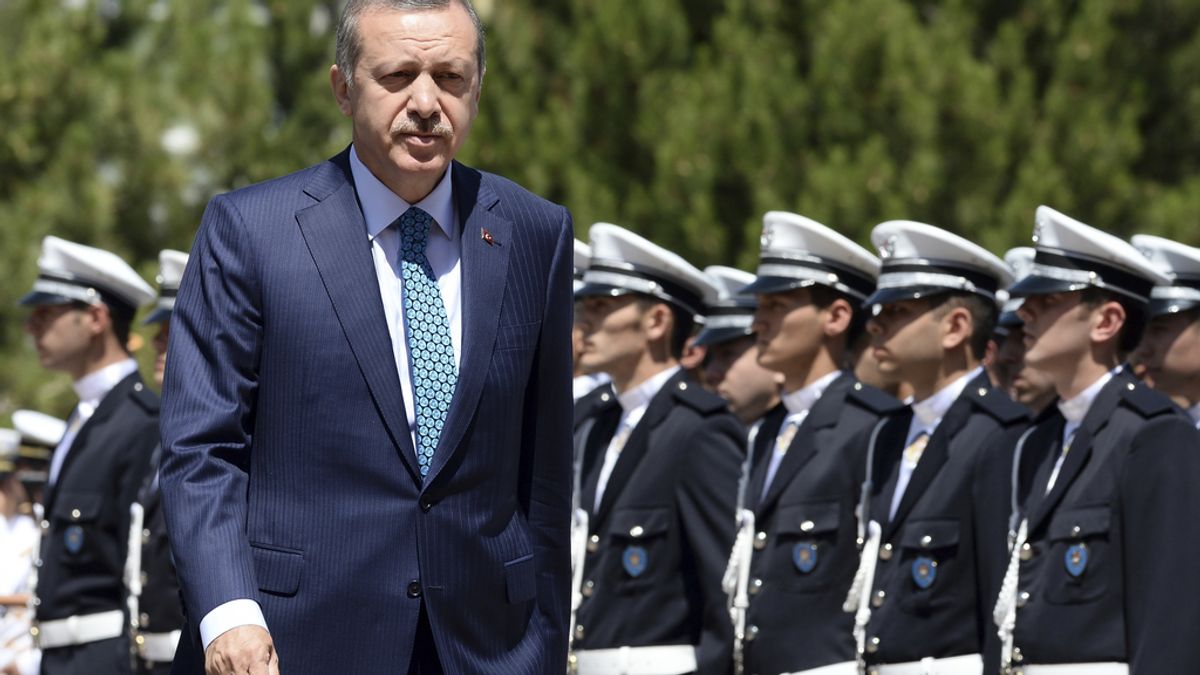 Erdogan afirma que la Policía "ha escrito una saga heroica" con sus intervenciones en el parque Gezi