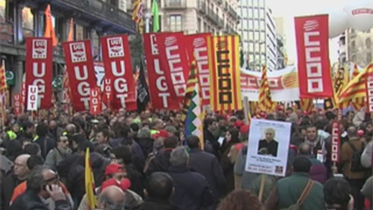 Los sindicatos piden al Gobierno que atienda al "clamor" popular de las manifestaciones contra el 'pensionazo'