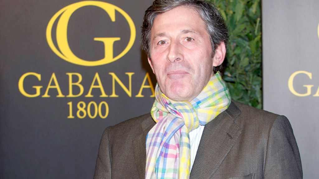 El periodista Jesús Álvarez, dando color a la noche madrileña