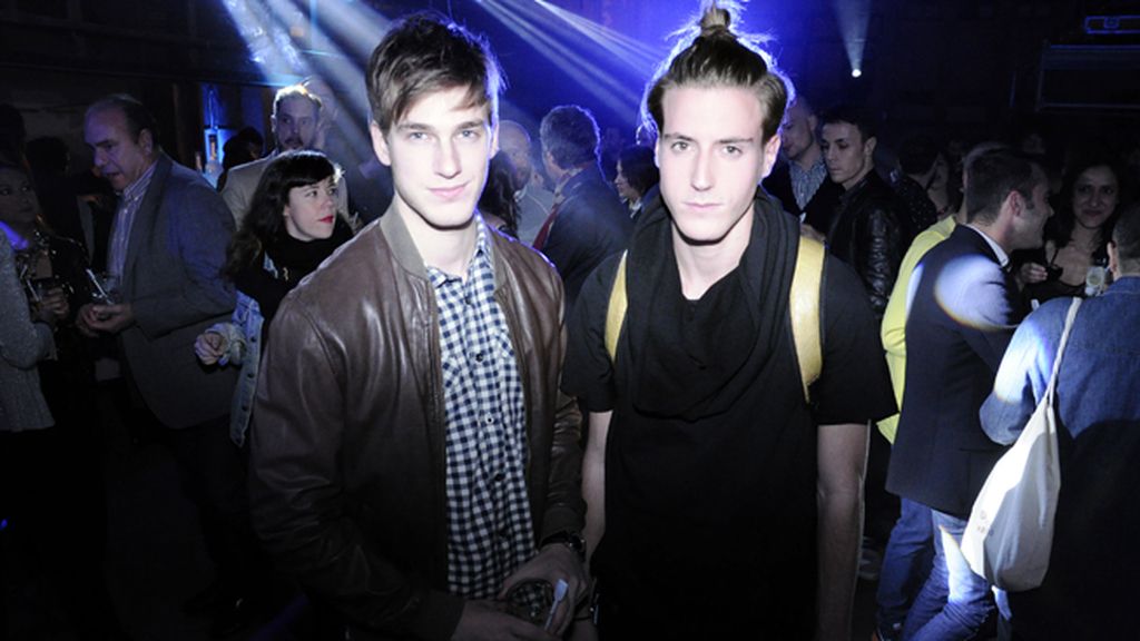 El modelo Manuel Vega y Samuel Cerrudo